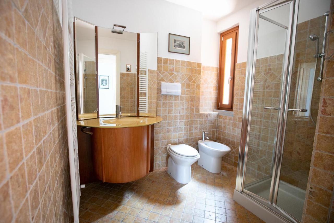 Iseolakerental - La Stallina - Monte Isola Ngoại thất bức ảnh